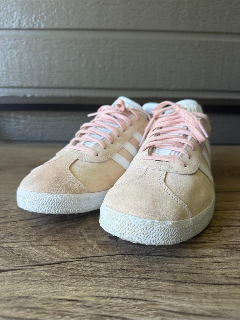Adidas Gazelle Men's Suede Sneakers in Light Pink and White size 12 - Picture 2 of 11
